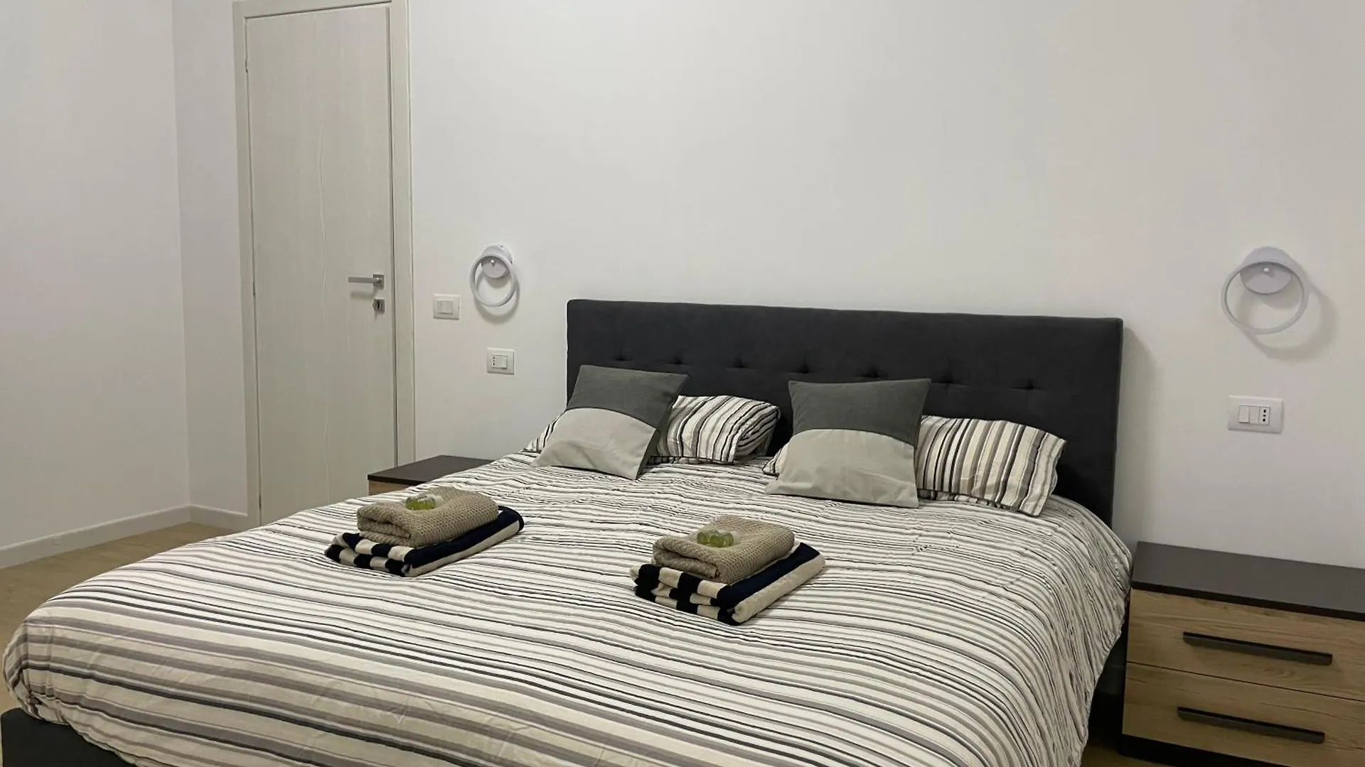 Condottieri'S Hidden Home Rome Apartment